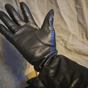 Vintage Mario Zarelli Wilsons Black Leather Long Gloves Button Detail M